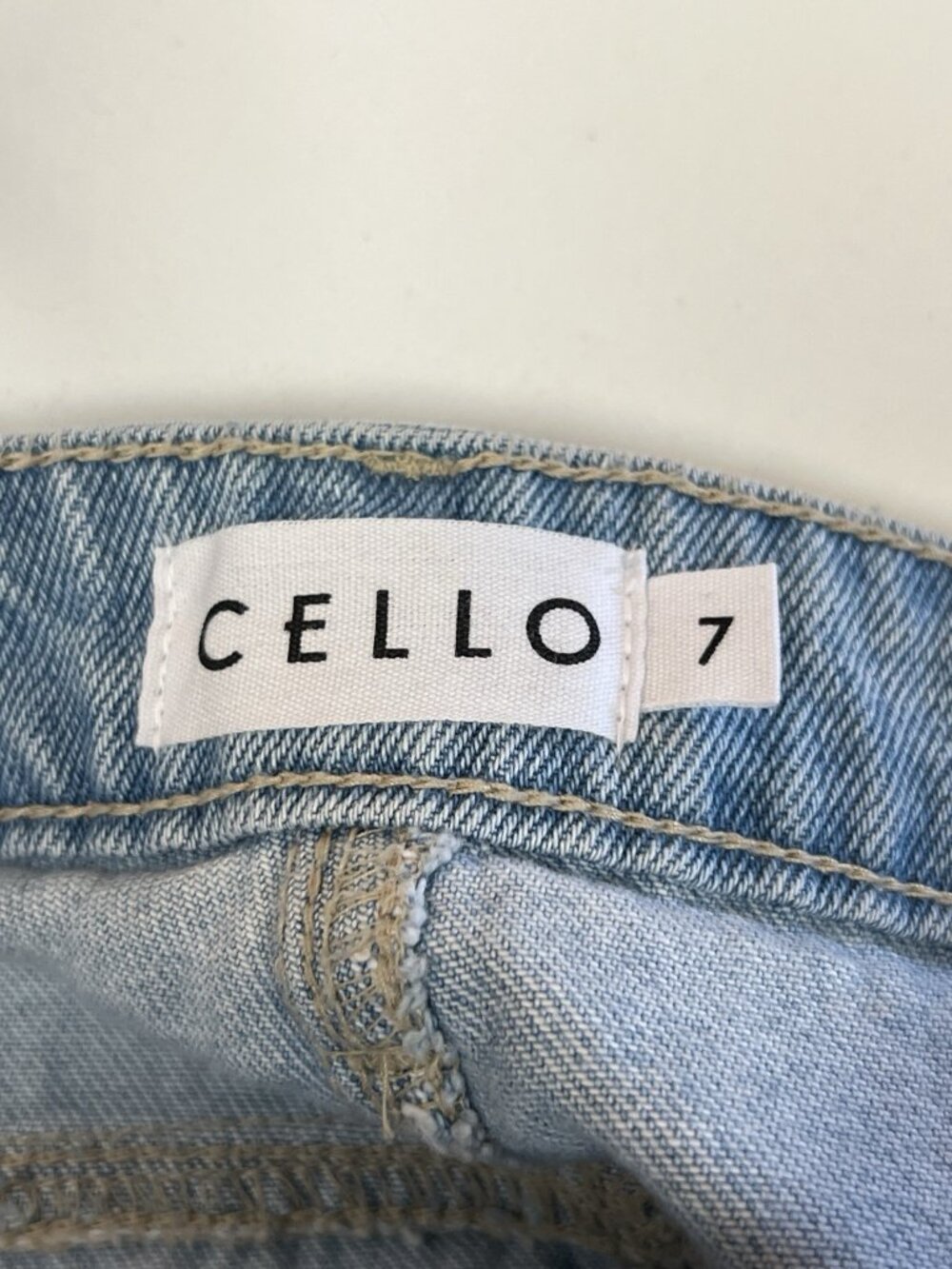 Cello Destroyed 90's High Rise Straight Leg Jeans Size 7 Waist 29" - Picture 5 of 11